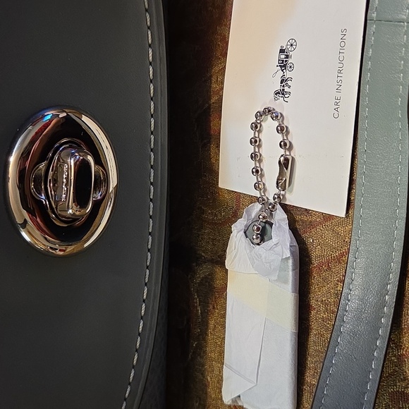 Coach Faye Carryall F22348 2017 SV/Leaf NWT $495 Retail - Picture 3 of 16